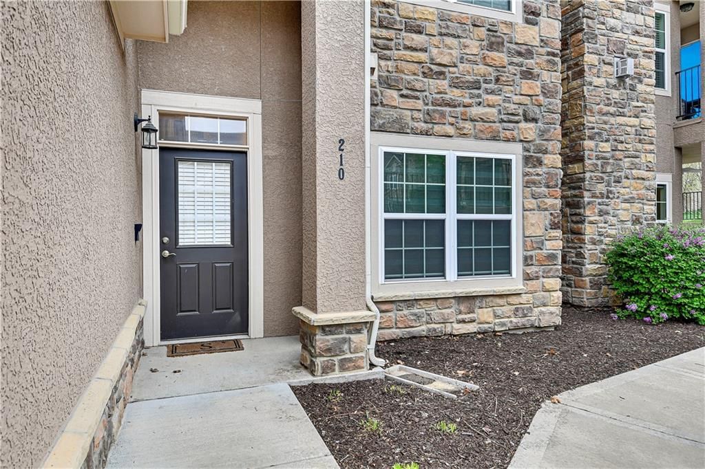 16001 Granada Street — photo 25