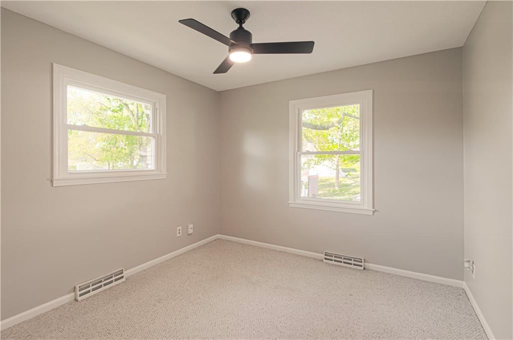 10603 Walrond Avenue — photo 16