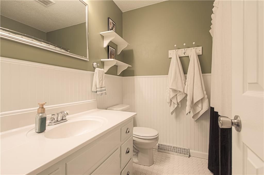 10603 Walrond Avenue — photo 19