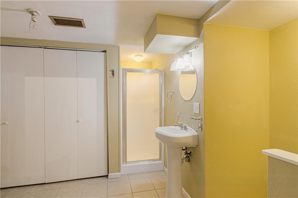 10603 Walrond Avenue — photo 22