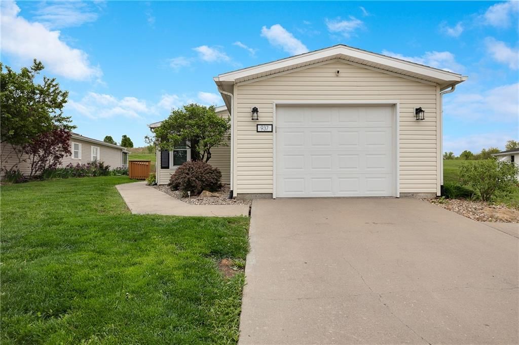 937 N White Oaks Lane — photo 21