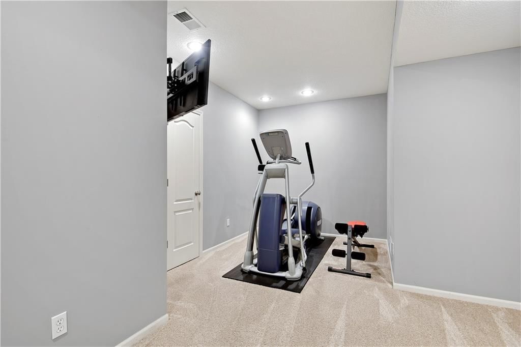 14401 OUTLOOK Street — photo 41