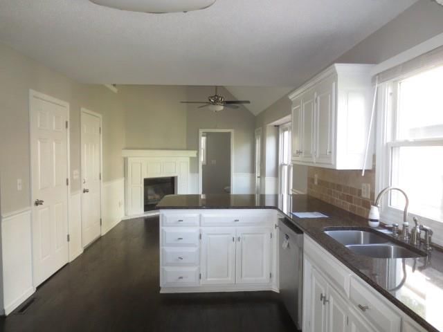 1216 NW Oak Lawn Court — photo 11