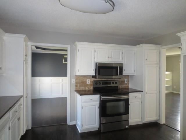 1216 NW Oak Lawn Court — photo 13