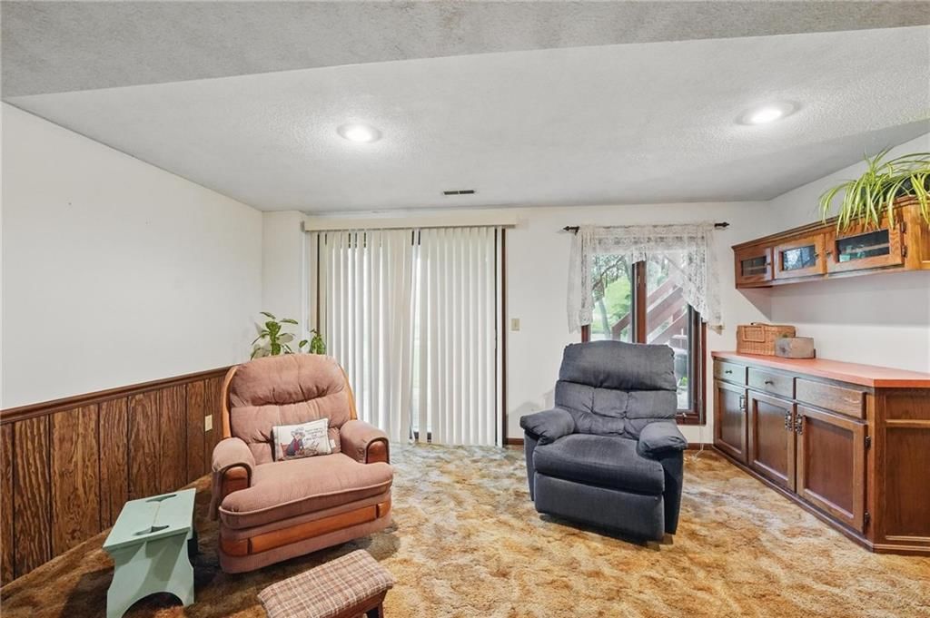 1401 S Prospect Street — photo 28