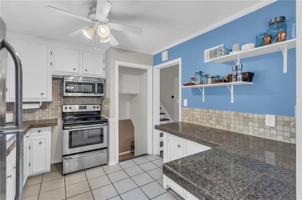 5918 W 75th Terrace — photo 11