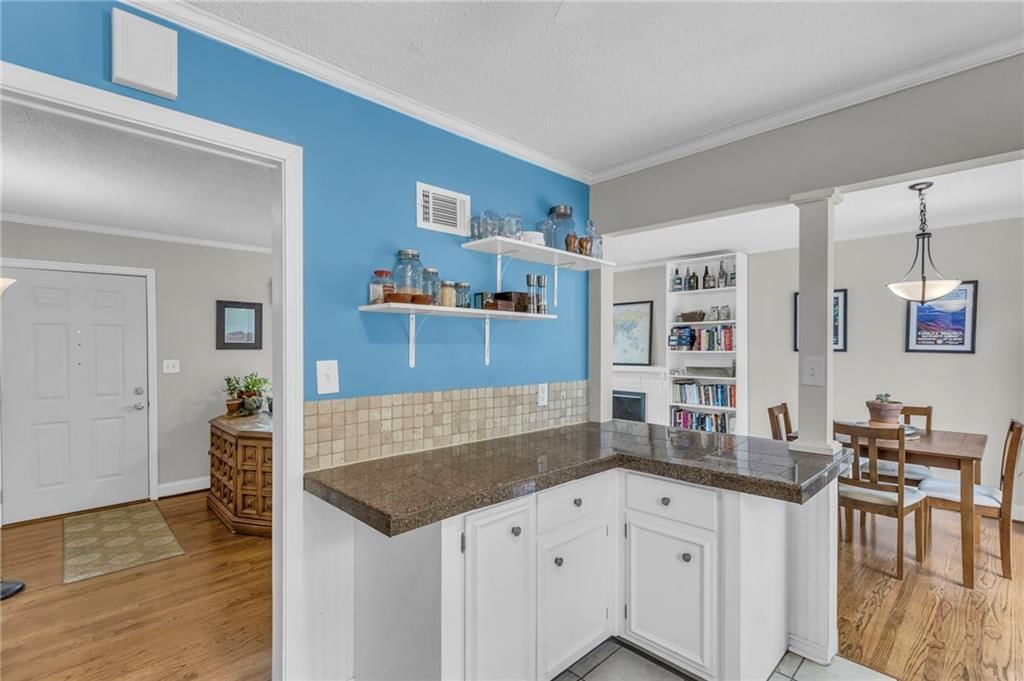 5918 W 75th Terrace — photo 14