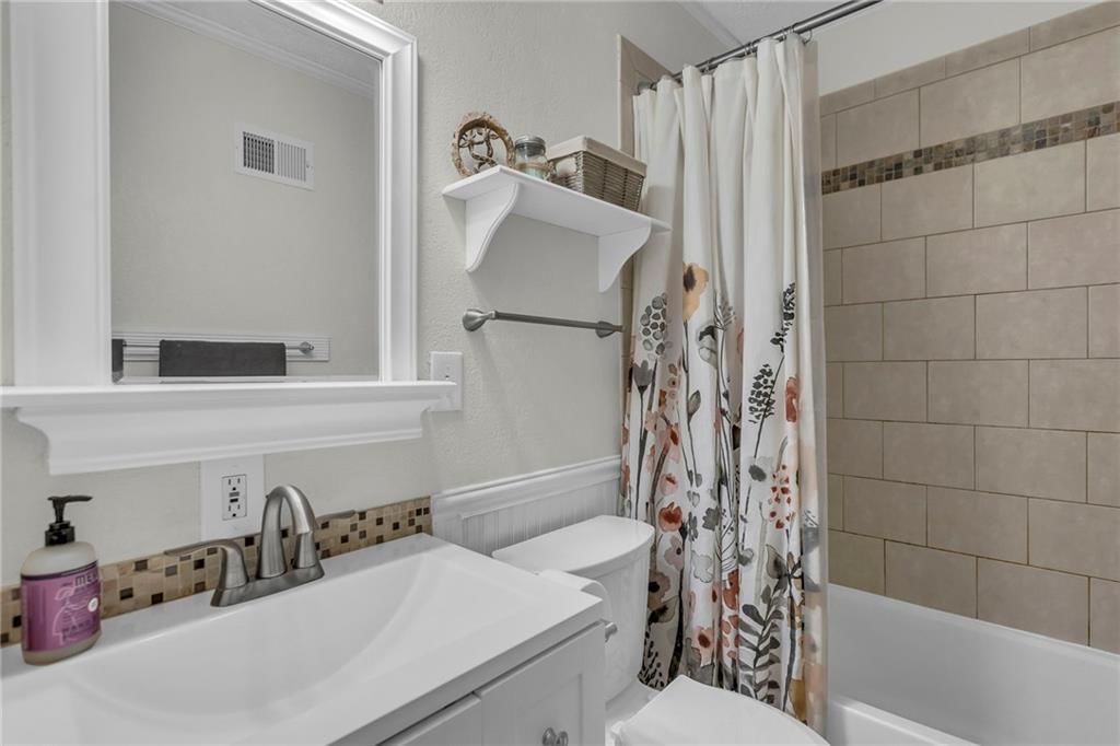 5918 W 75th Terrace — photo 22