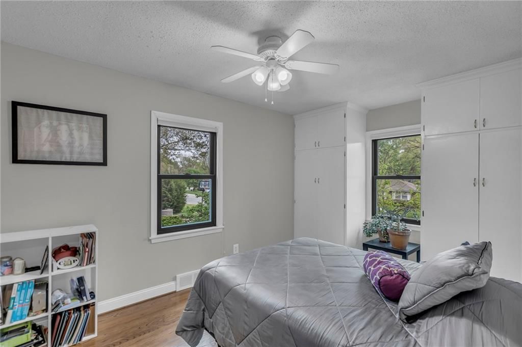 5918 W 75th Terrace — photo 25