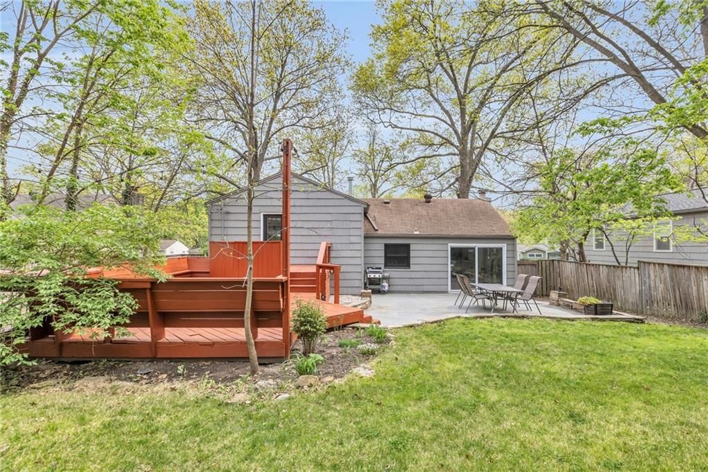 5918 W 75th Terrace — photo 28
