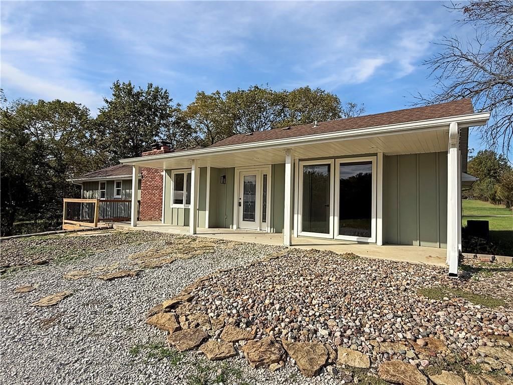 4248 Country Squire Road — photo 2