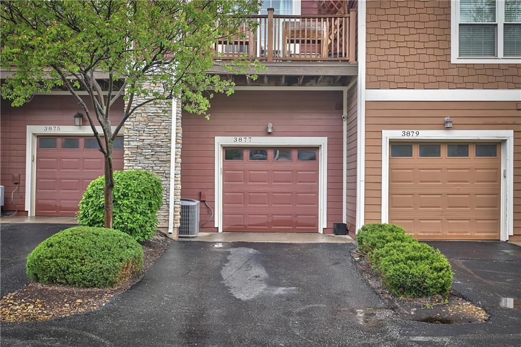 3877 Thompson Street — photo 30