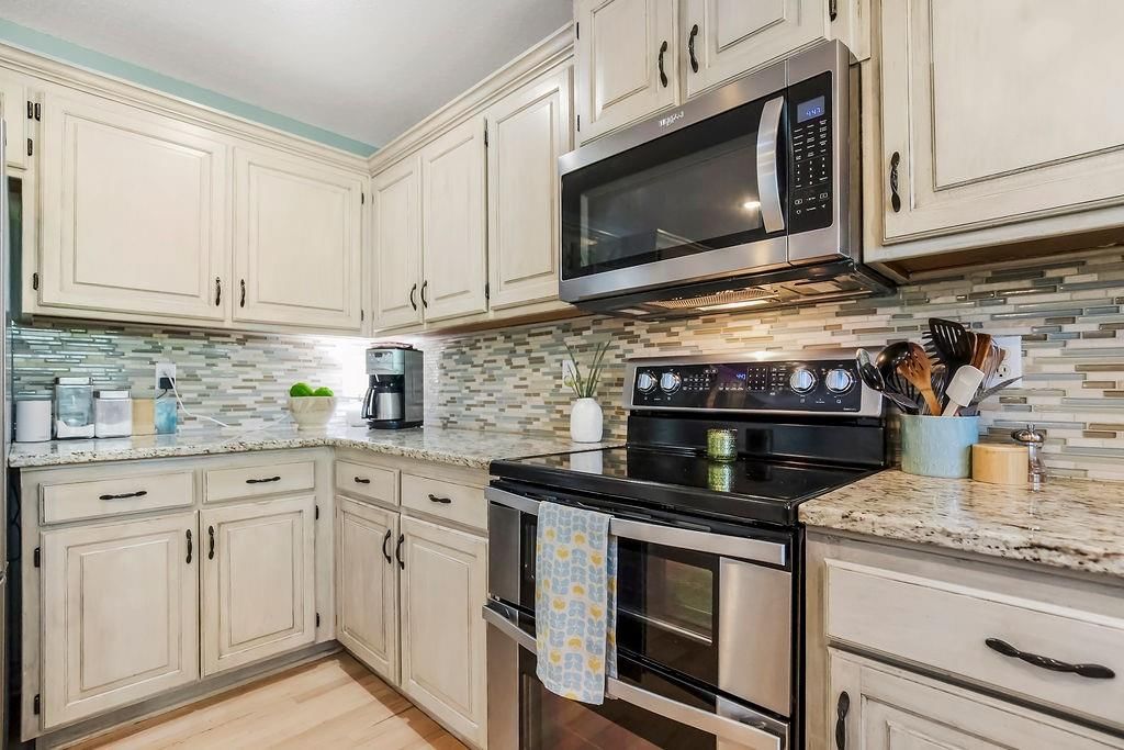 5123 Payne Street — photo 10
