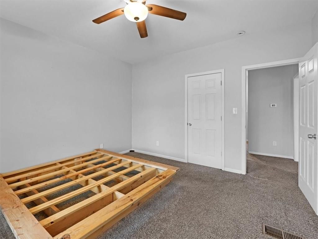 924 Dakota Street — photo 12