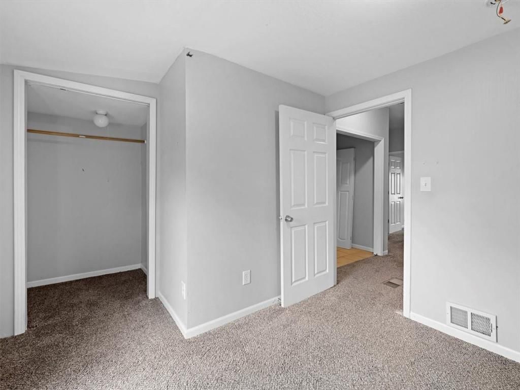 924 Dakota Street — photo 16