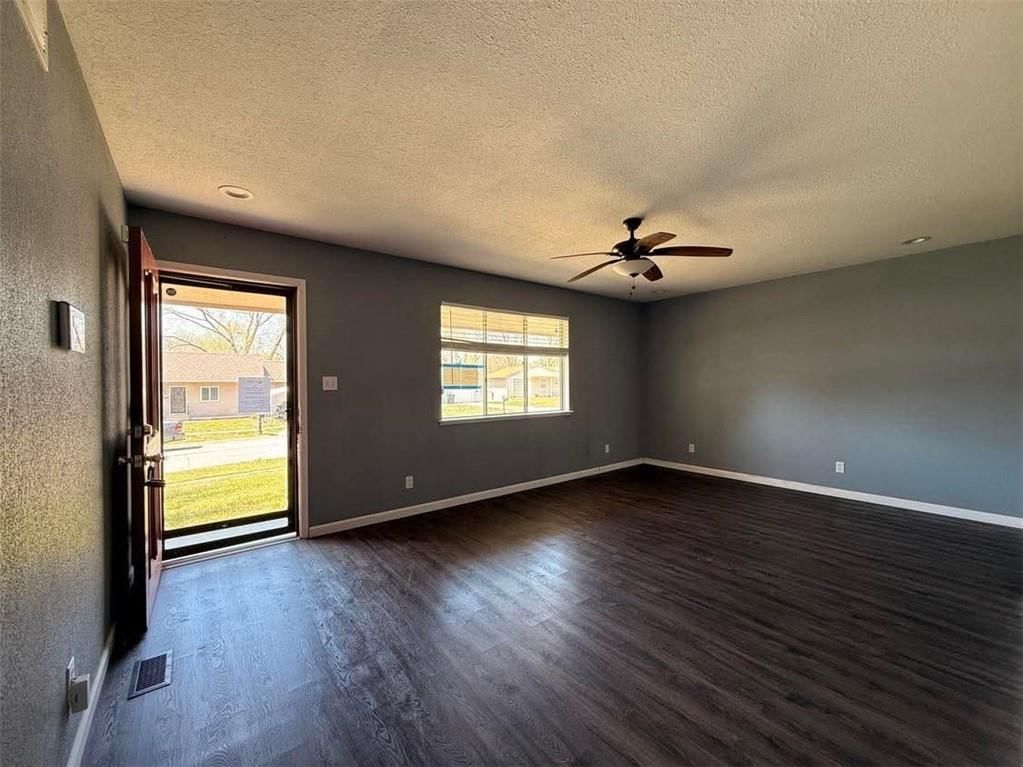 3842 SW Cambridge Terrace — photo 5