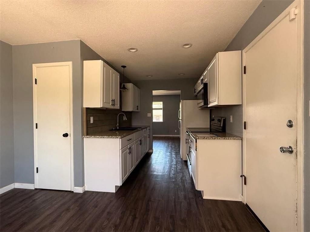 3842 SW Cambridge Terrace — photo 10