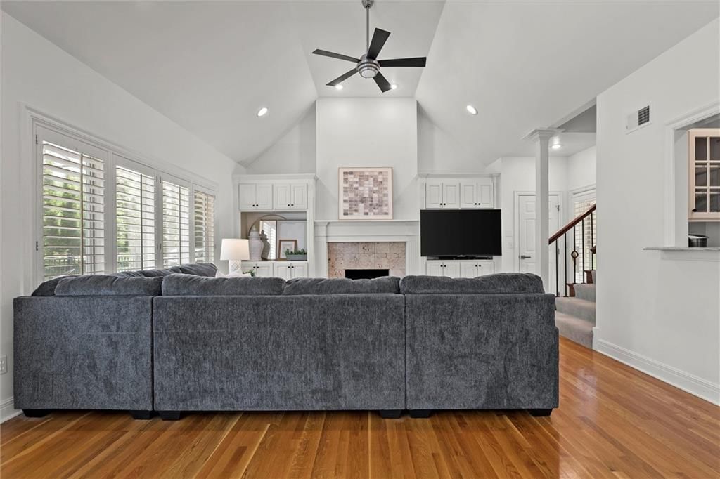11305 Canterbury Court — photo 7