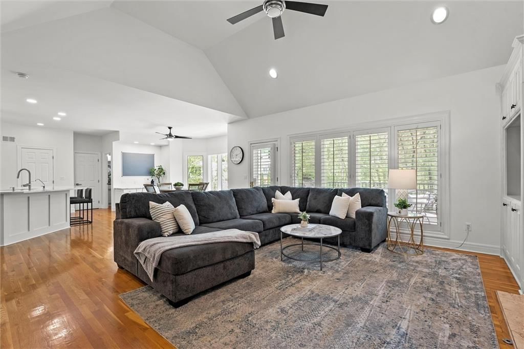 11305 Canterbury Court — photo 9