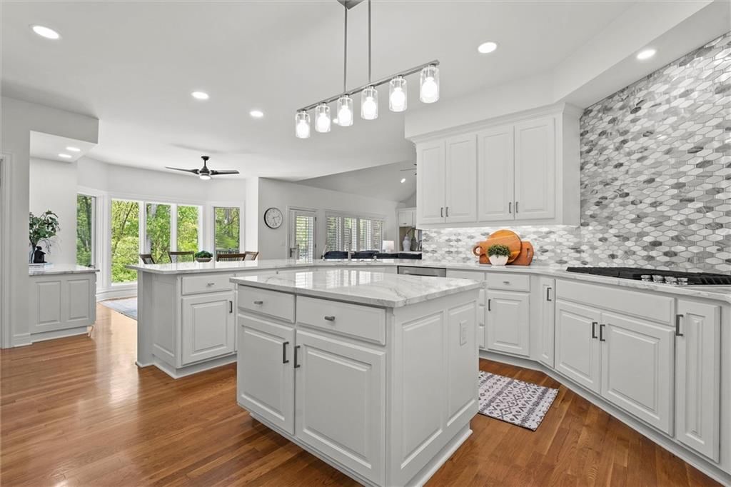 11305 Canterbury Court — photo 15