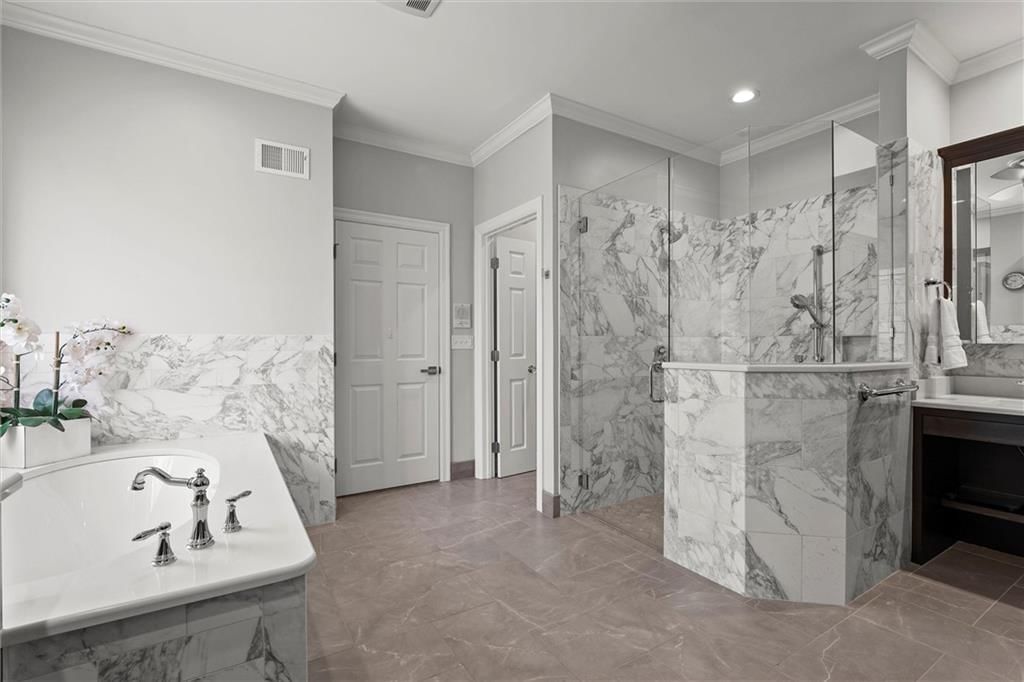 11305 Canterbury Court — photo 34