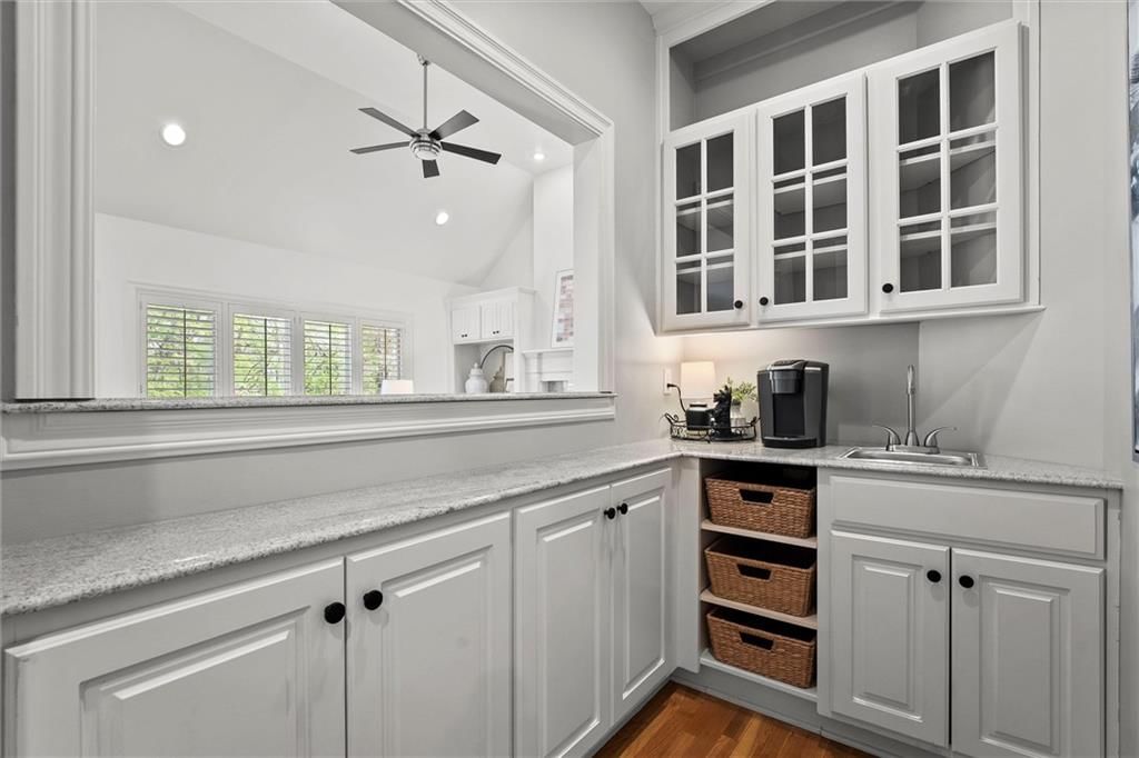 11305 Canterbury Court — photo 45