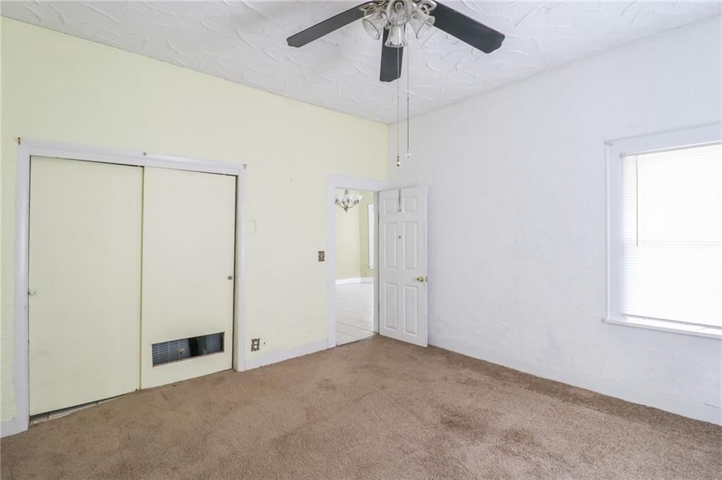 610 S Vine Street — photo 13