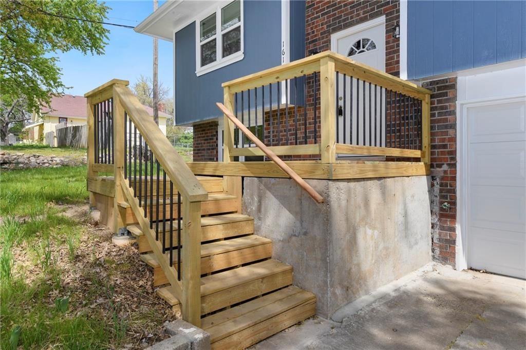 1615 5th Avenue — photo 4