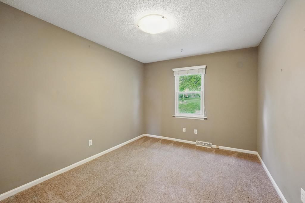 6240 OAK GROVE Road — photo 13