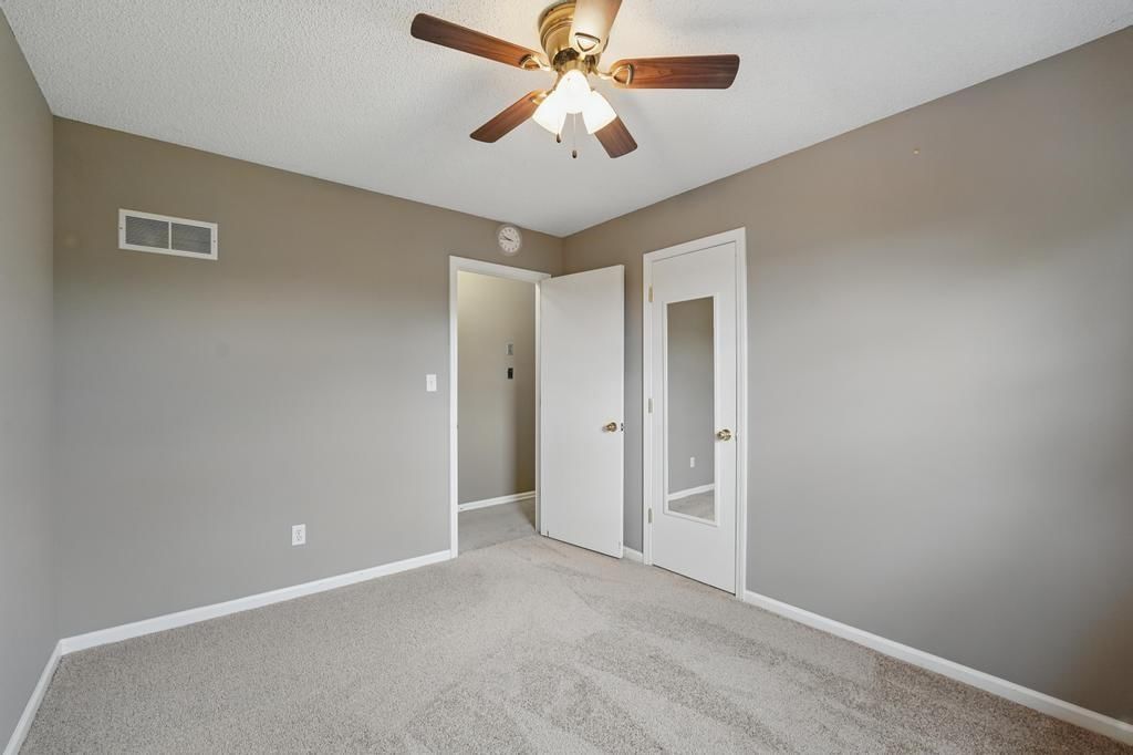 6240 OAK GROVE Road — photo 15
