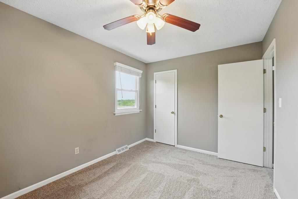 6240 OAK GROVE Road — photo 17