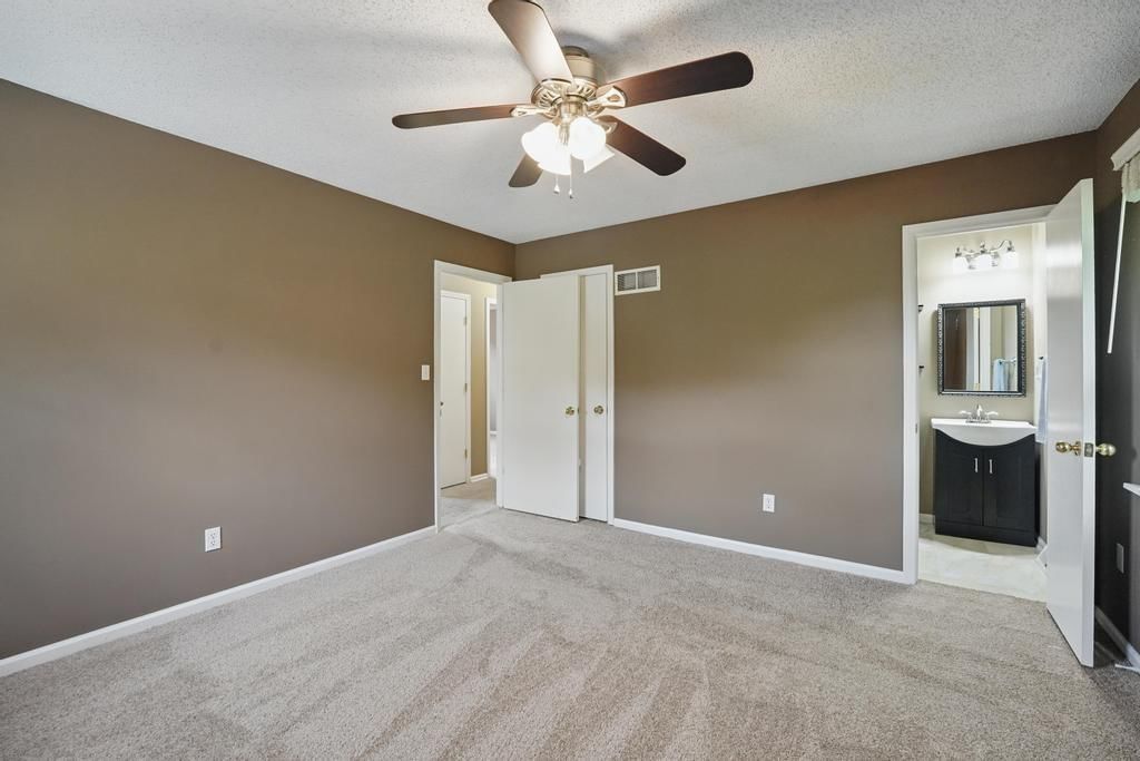 6240 OAK GROVE Road — photo 20