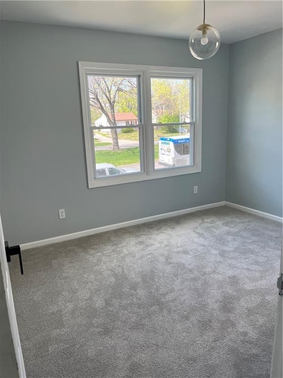 2831 Van Brunt Boulevard — photo 14