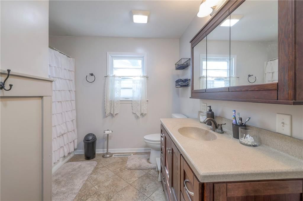 1300 Sanders Street — photo 18