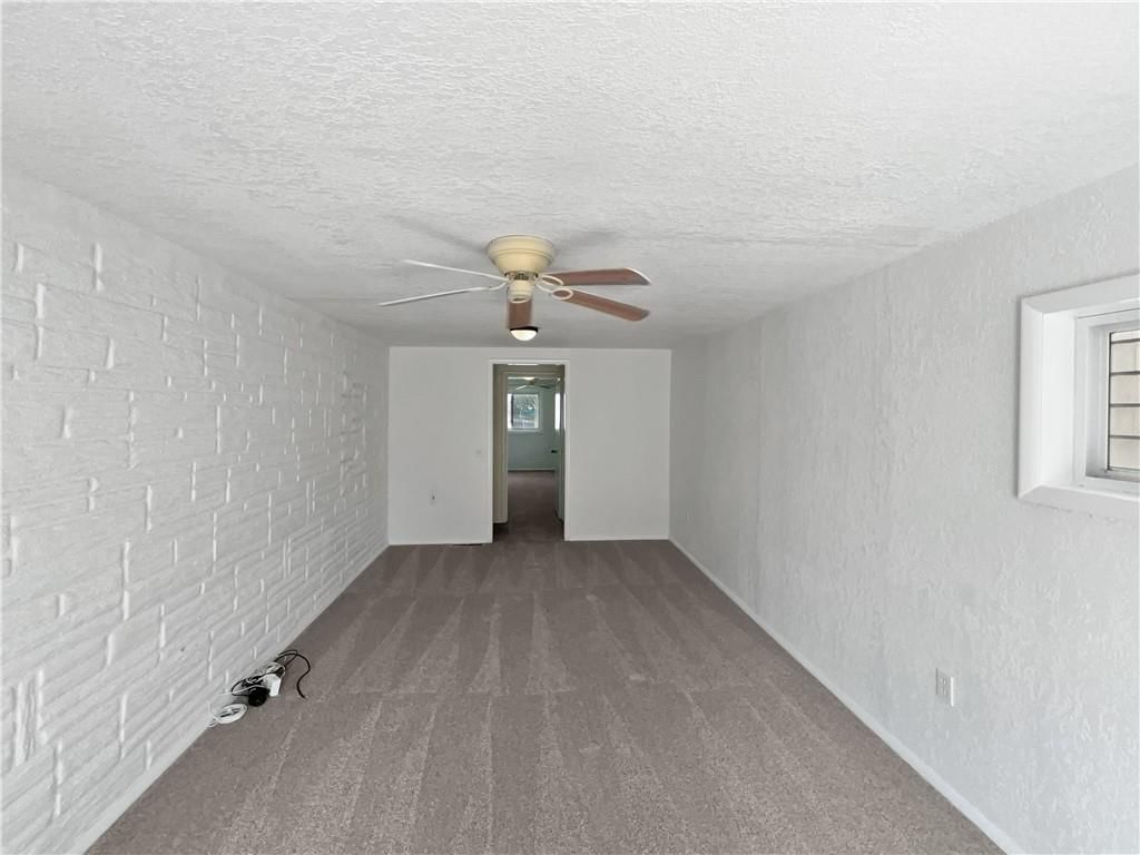 4452 N Jackson Avenue — photo 17