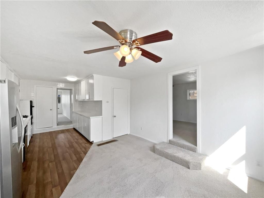 4452 N Jackson Avenue — photo 18