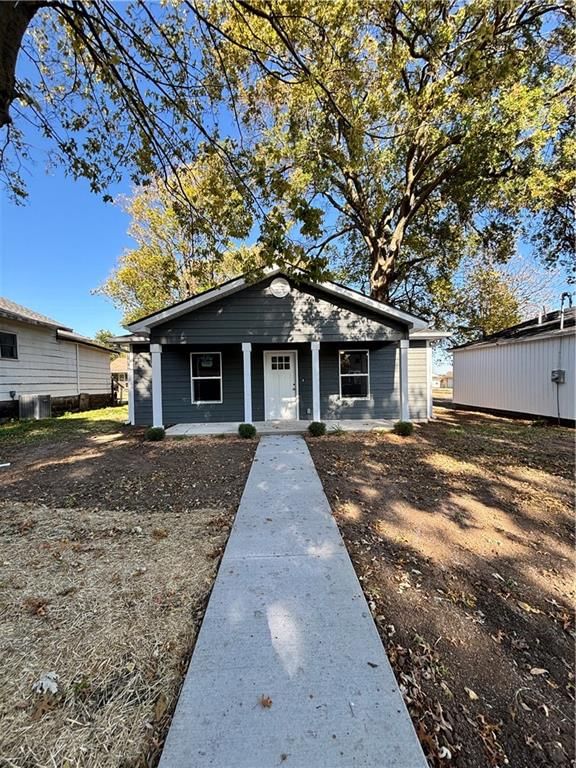 313 E Park Street — photo 2