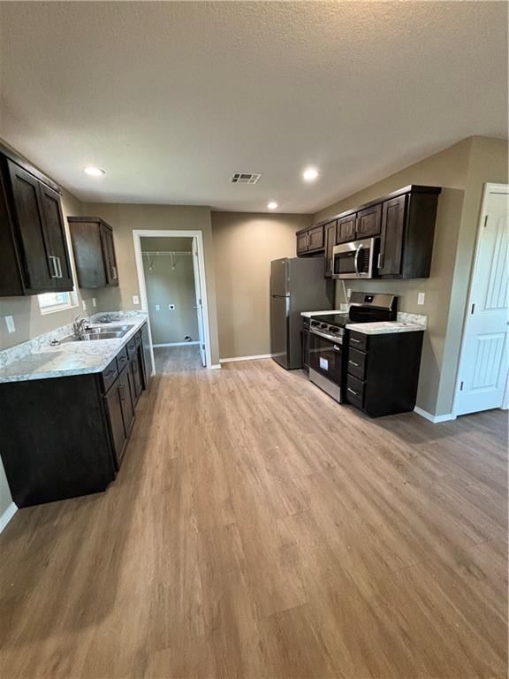 313 E Park Street — photo 7
