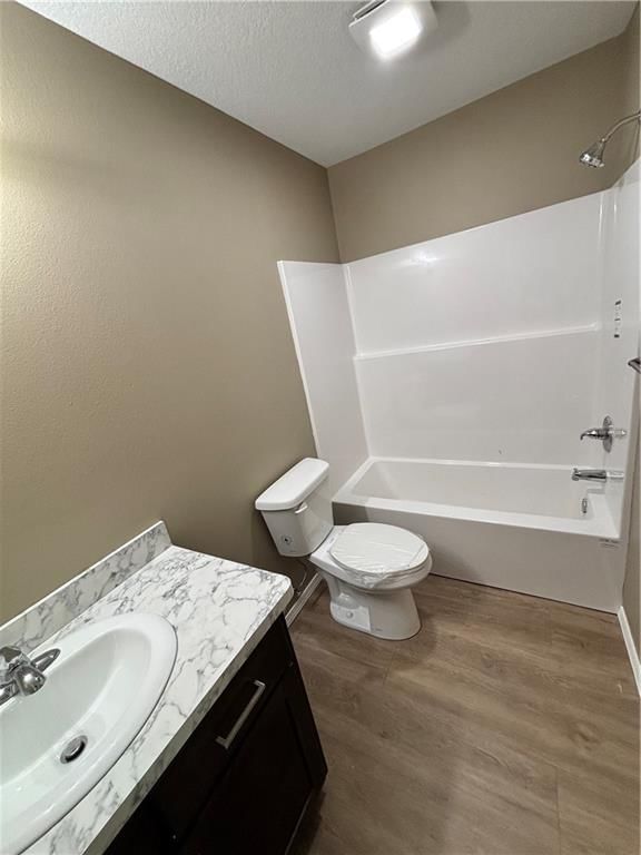 313 E Park Street — photo 16