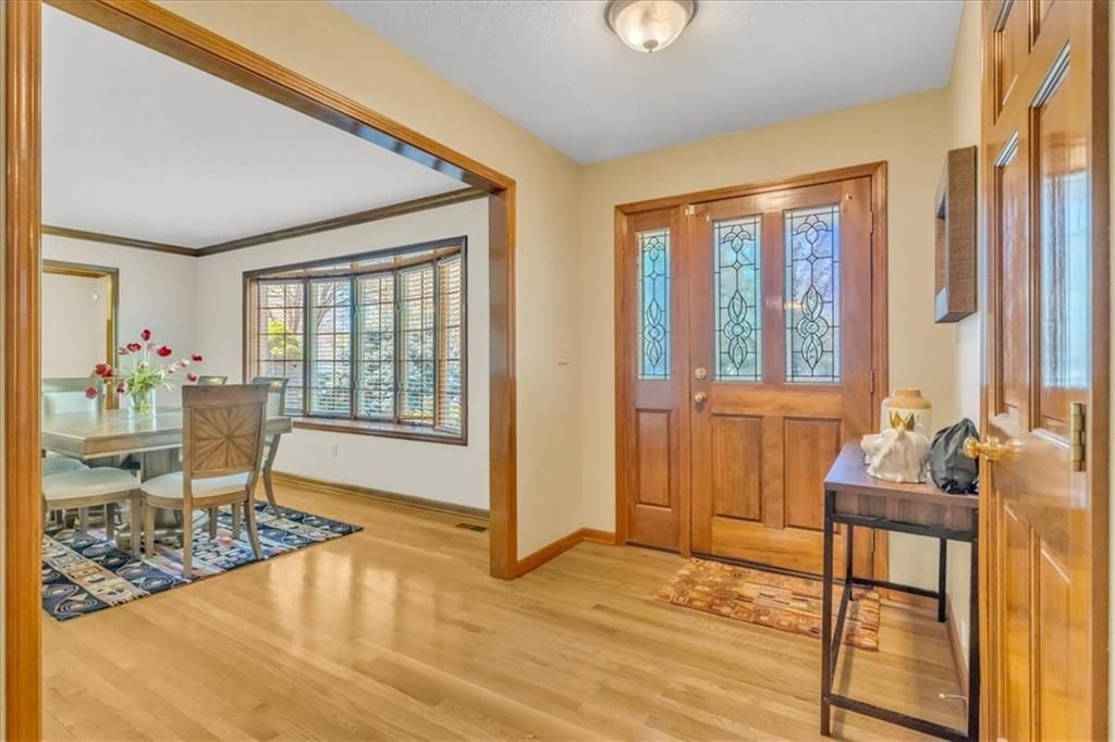 6323 Ridgeway Avenue — photo 6