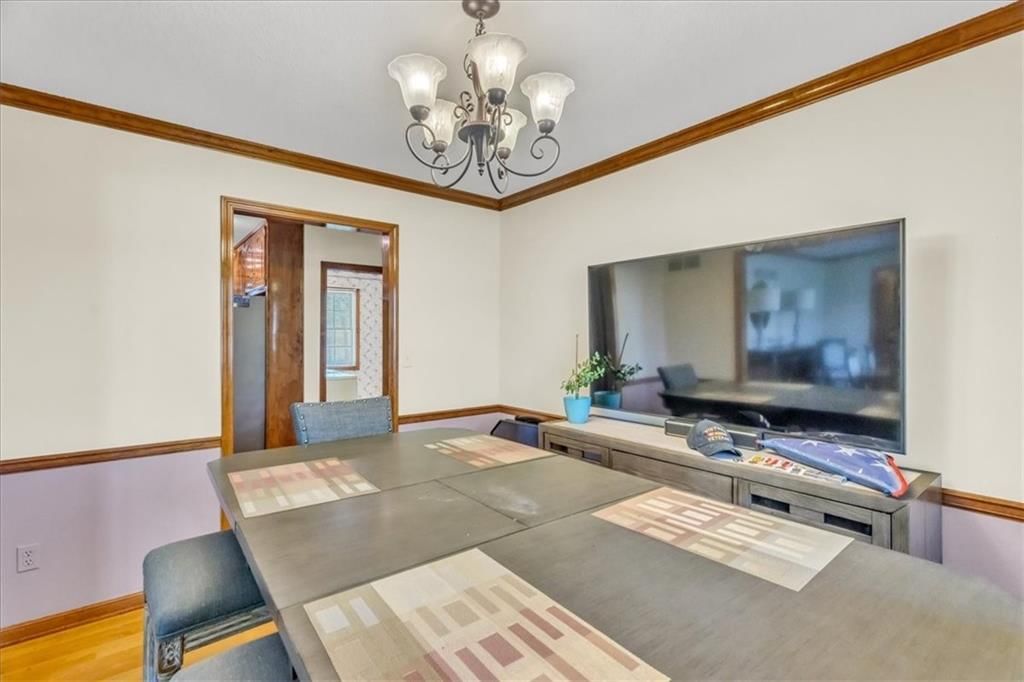 6323 Ridgeway Avenue — photo 9