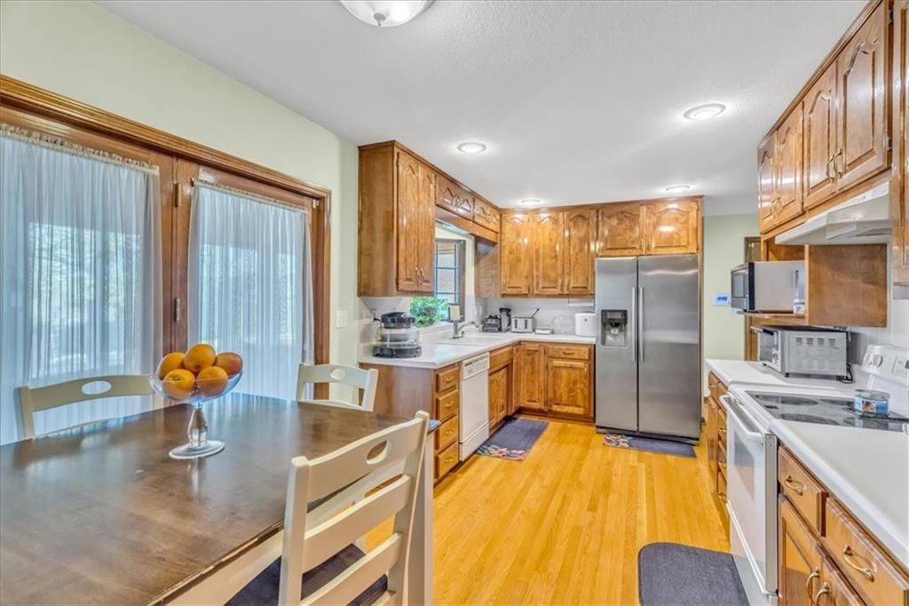 6323 Ridgeway Avenue — photo 14
