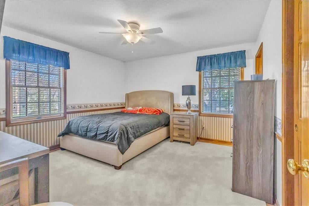 6323 Ridgeway Avenue — photo 18