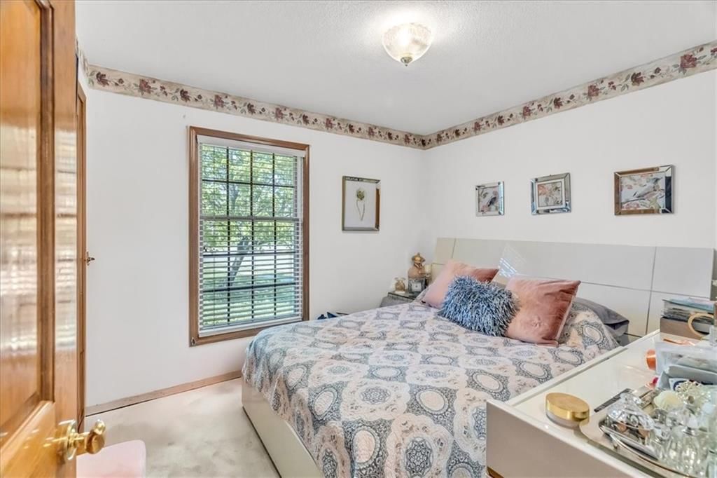 6323 Ridgeway Avenue — photo 21