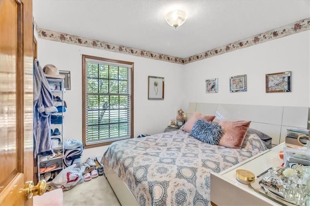 6323 Ridgeway Avenue — photo 22