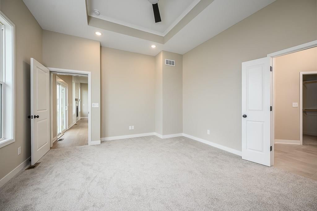 Photo 10 of 26 - 1714 N 162nd Circle