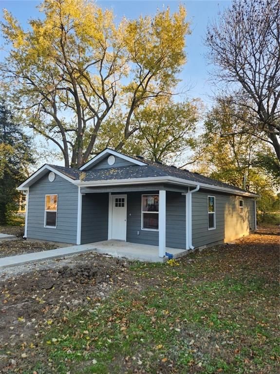 306 E Adams Street — photo 2