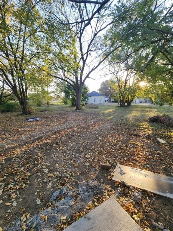 306 E Adams Street — photo 25