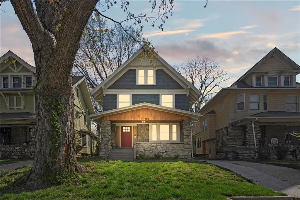 2709 Harrison Street — photo 2