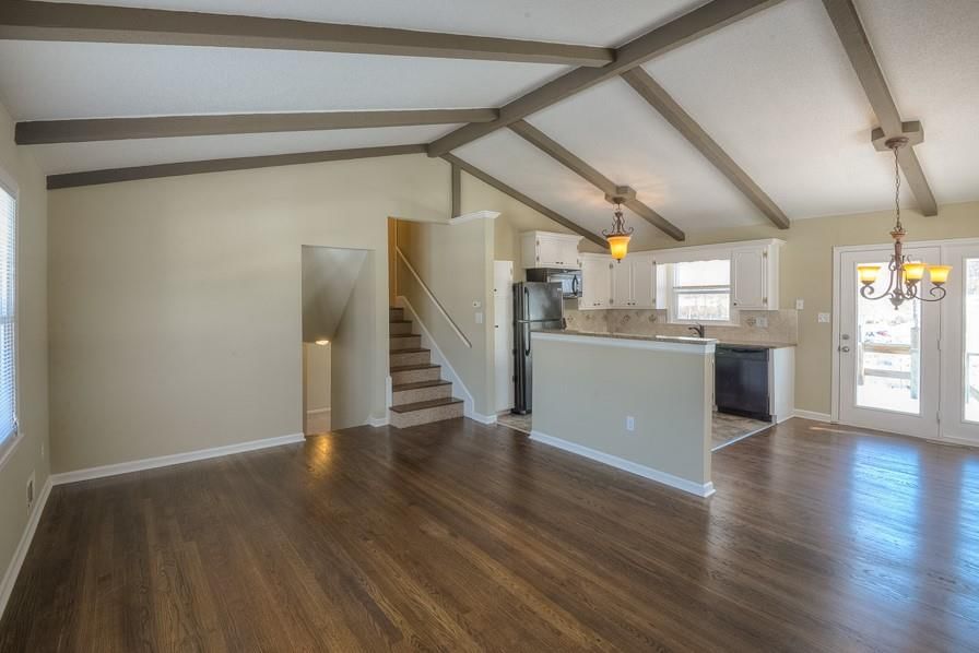 603 NE Green Street — photo 5